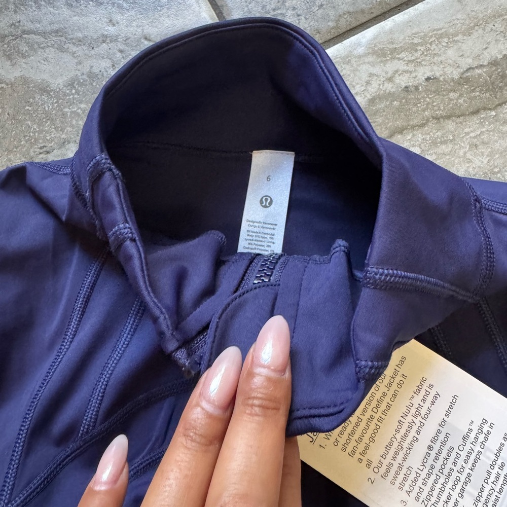 Lulu define jacket - Picture 3 of 4